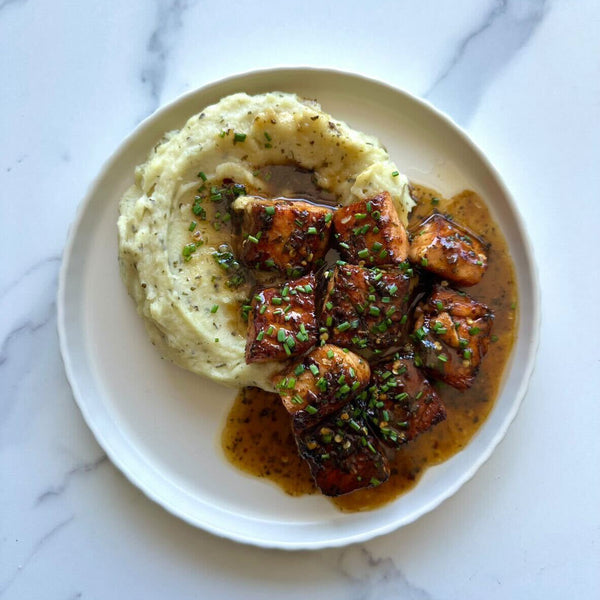 Garlic Honey Salmon Bites
